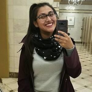 Meet your Posher, Elaine